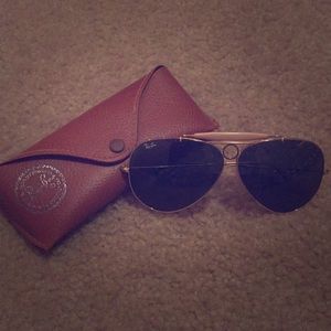 62 mm Black and Gold Ray-Ban Shooter Sunglasses